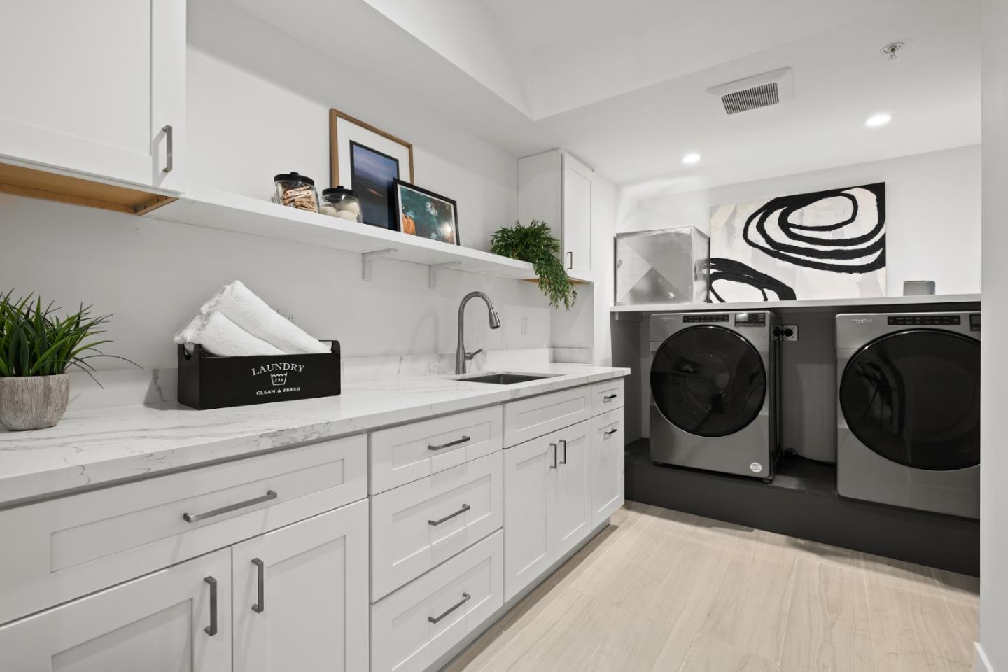 Detail Gallery Image 51 of 61 For 785 Pullman Rd, Hillsborough,  CA 94010 - 6 Beds | 6/1 Baths