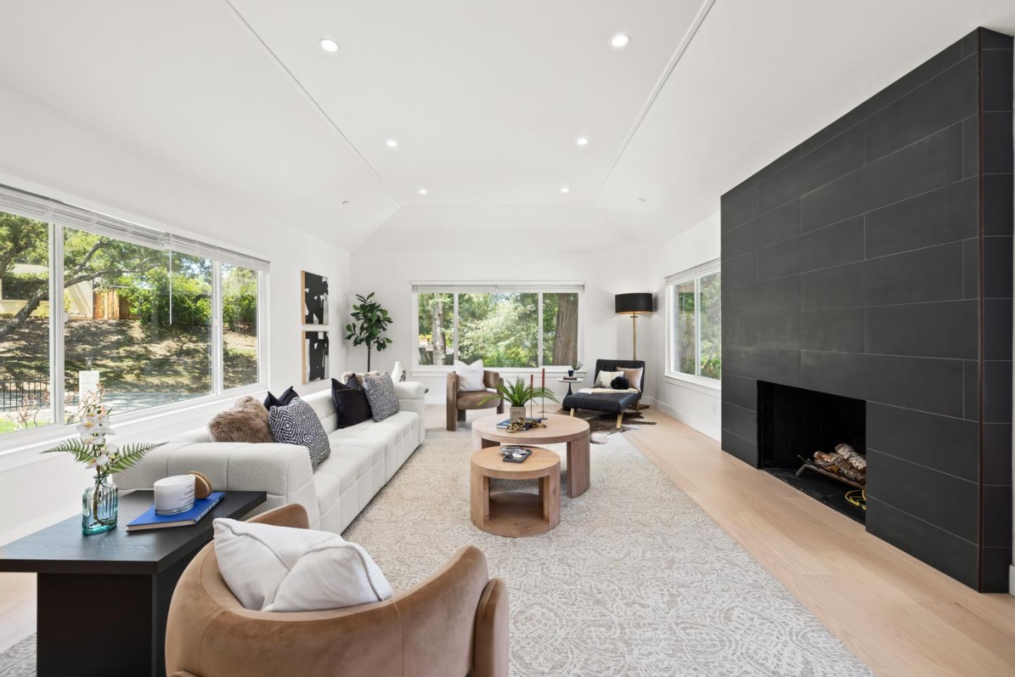 Detail Gallery Image 9 of 61 For 785 Pullman Rd, Hillsborough,  CA 94010 - 6 Beds | 6/1 Baths