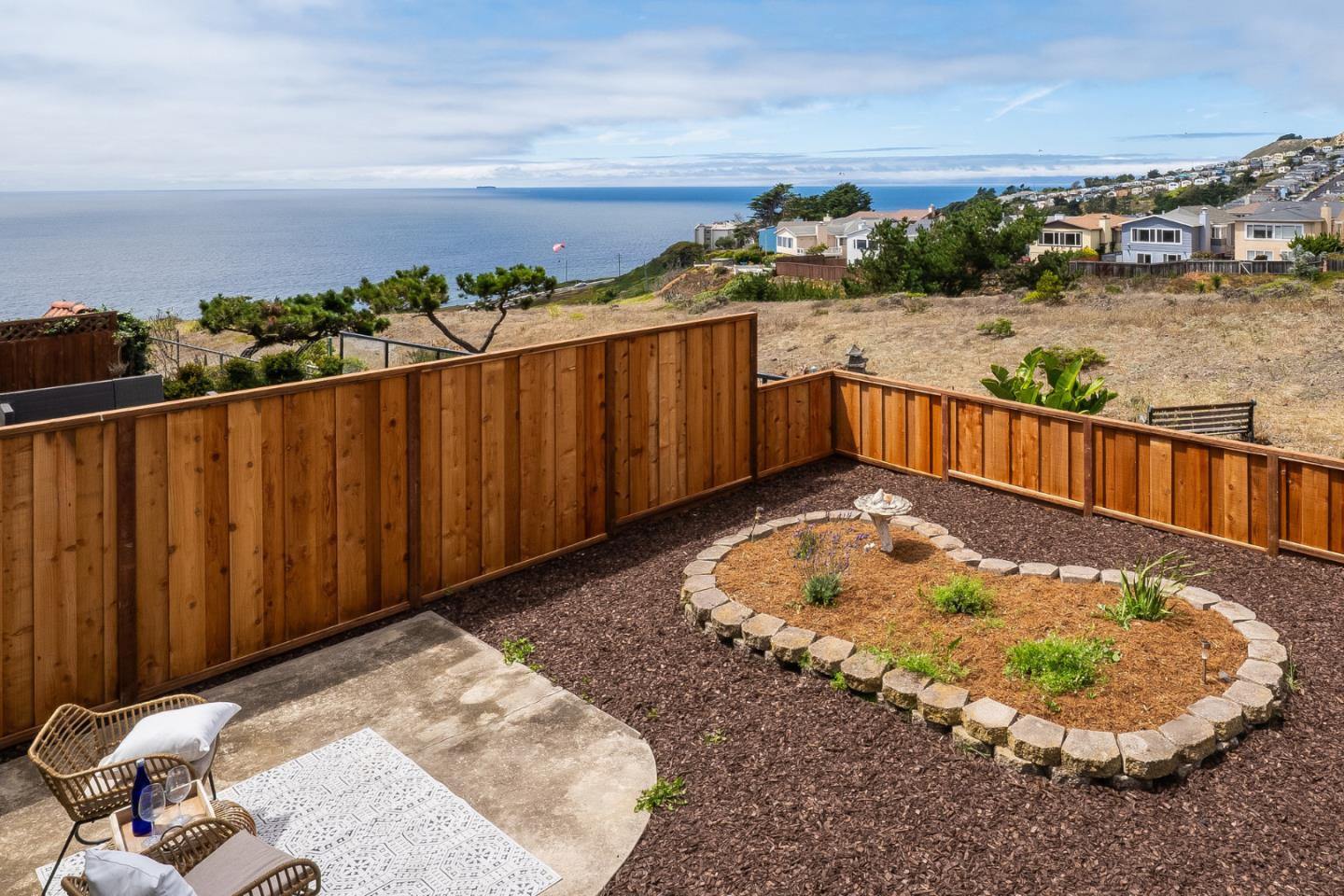 Detail Gallery Image 32 of 54 For 373 Coral Ridge Dr, Pacifica,  CA 94044 - 4 Beds | 3 Baths