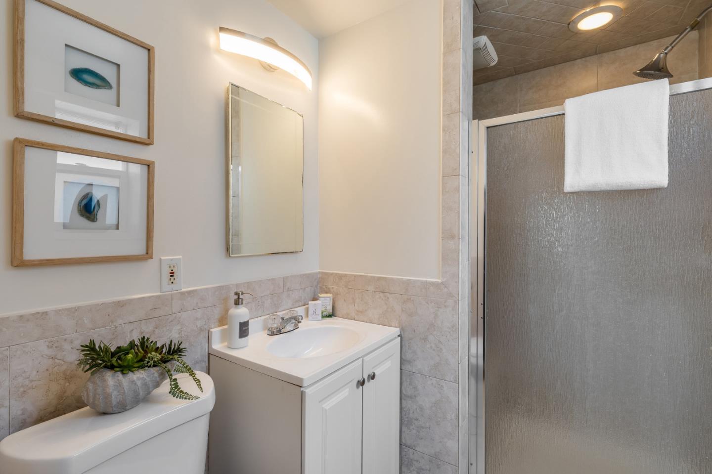 Detail Gallery Image 39 of 54 For 373 Coral Ridge Dr, Pacifica,  CA 94044 - 4 Beds | 3 Baths