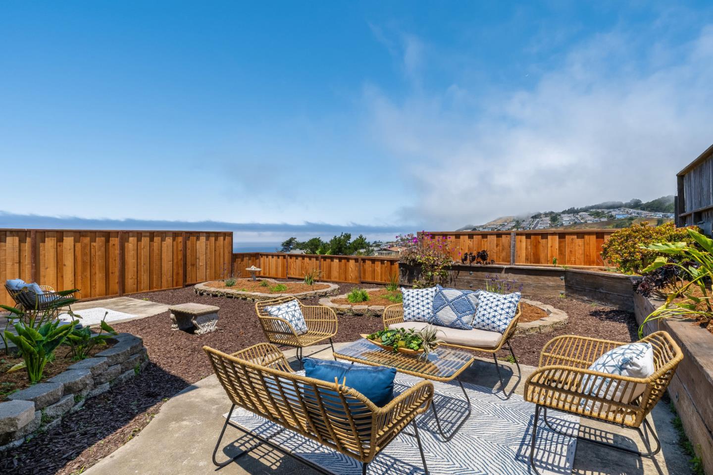 Detail Gallery Image 46 of 54 For 373 Coral Ridge Dr, Pacifica,  CA 94044 - 4 Beds | 3 Baths