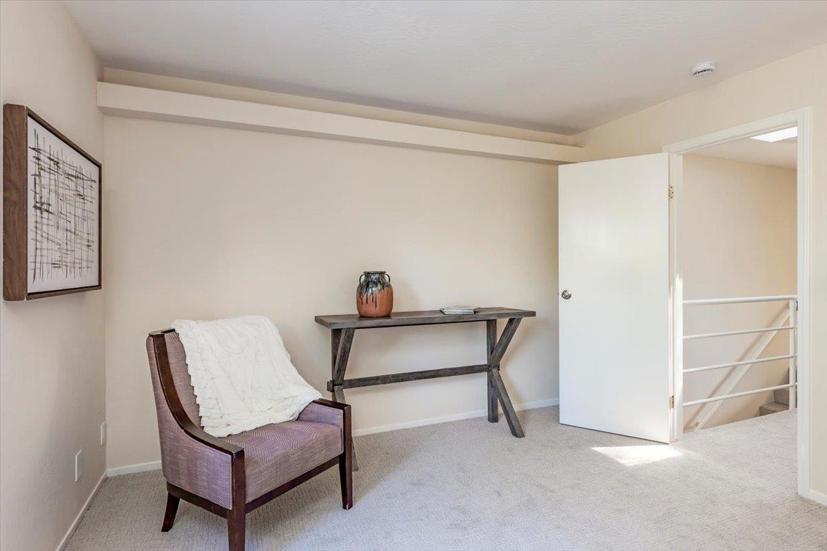 Detail Gallery Image 9 of 18 For 165 E Okeefe St #17,  Menlo Park,  CA 94025 - 2 Beds | 1/1 Baths