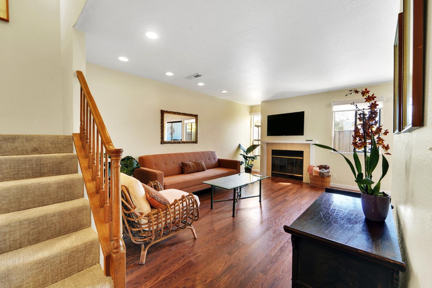 Detail Gallery Image 15 of 40 For 2958 Leotar Cir, Santa Cruz,  CA 95062 - 2 Beds | 2/1 Baths