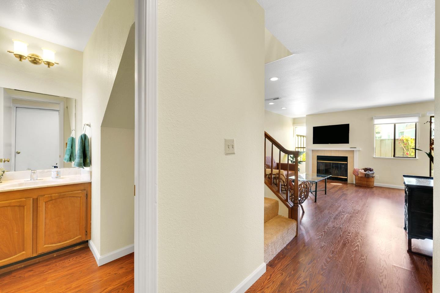 Detail Gallery Image 33 of 40 For 2958 Leotar Cir, Santa Cruz,  CA 95062 - 2 Beds | 2/1 Baths