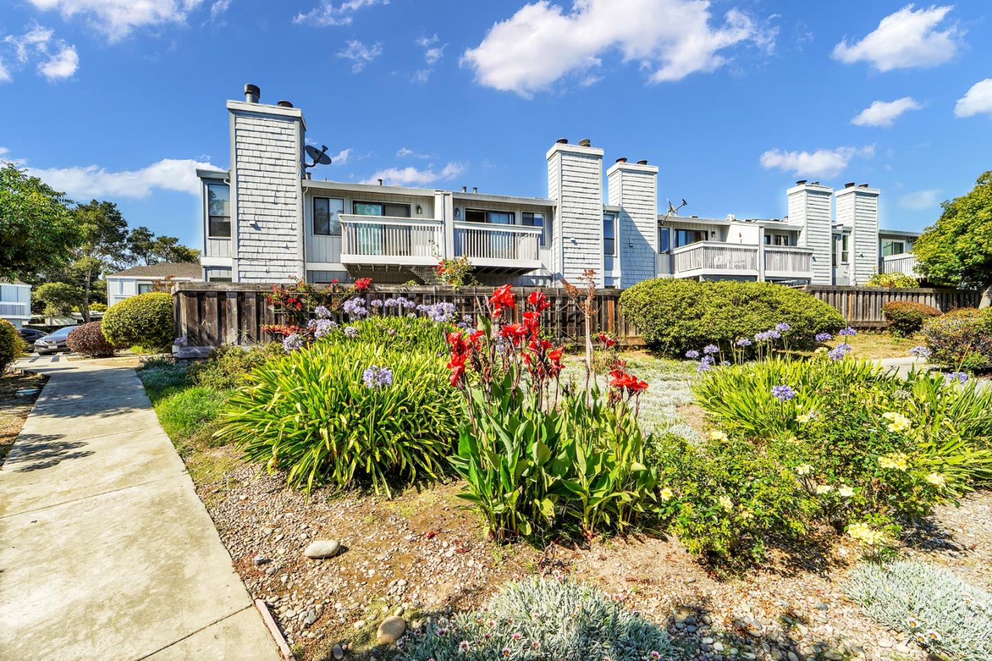 Detail Gallery Image 38 of 40 For 2958 Leotar Cir, Santa Cruz,  CA 95062 - 2 Beds | 2/1 Baths