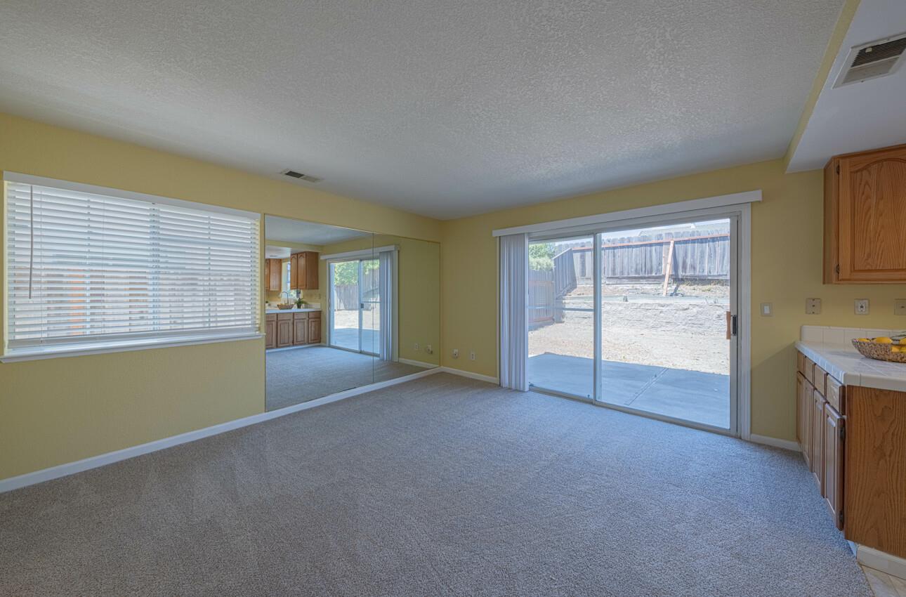 Detail Gallery Image 17 of 39 For 736 Potrero Way, Salinas,  CA 93907 - 3 Beds | 2/1 Baths