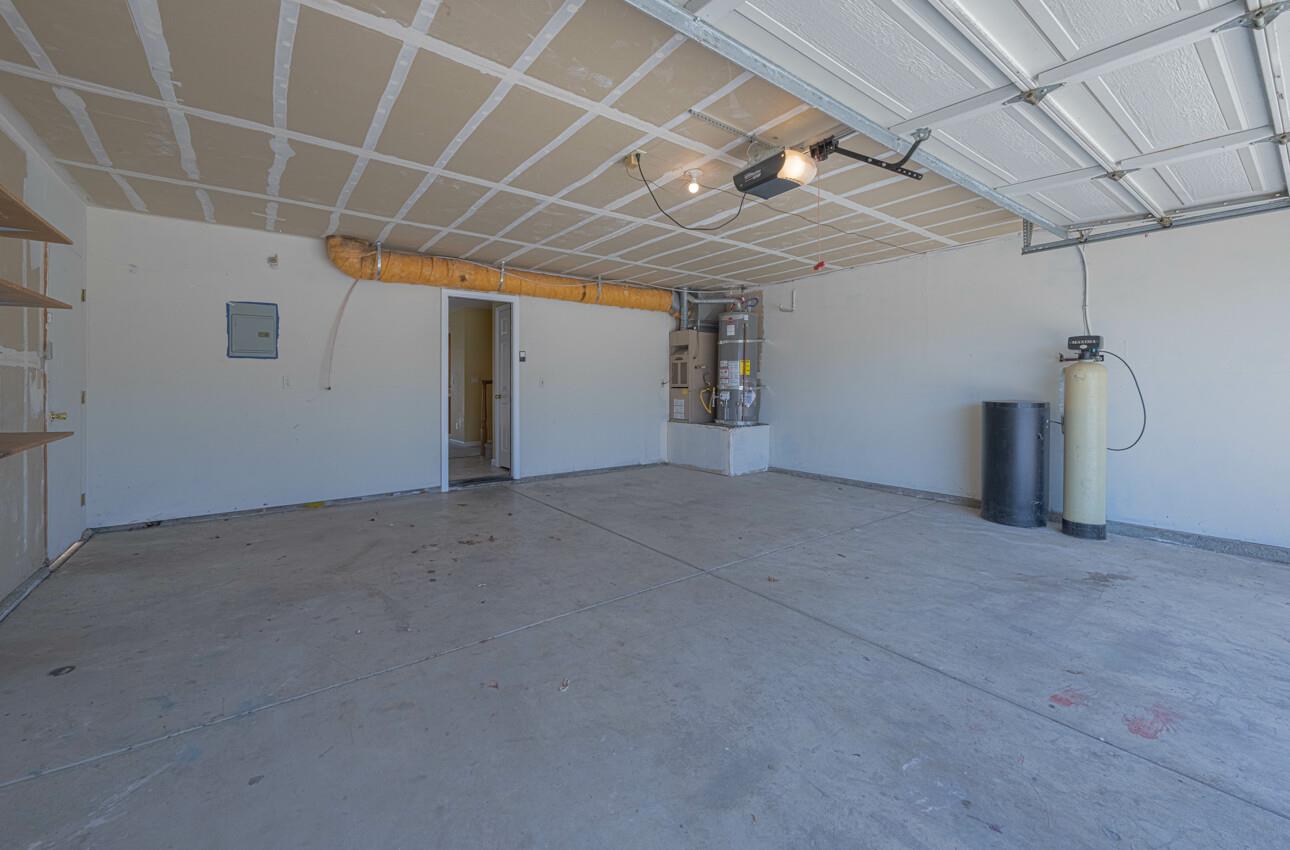 Detail Gallery Image 24 of 39 For 736 Potrero Way, Salinas,  CA 93907 - 3 Beds | 2/1 Baths