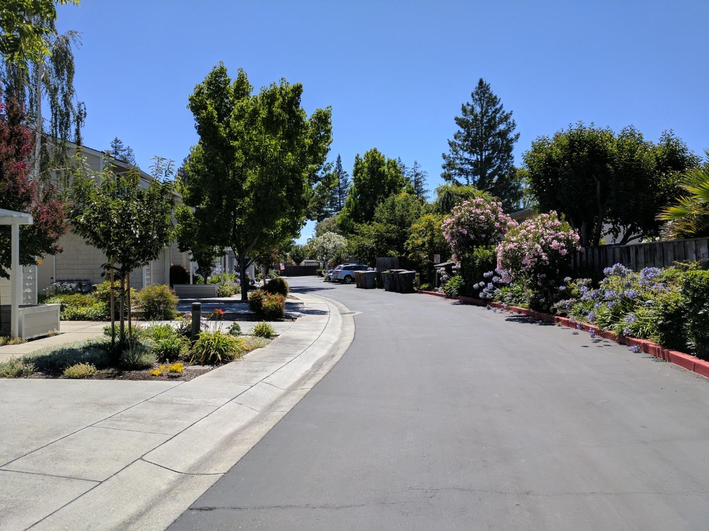 Detail Gallery Image 18 of 20 For 173 Sierra Vista Ave #4,  Mountain View,  CA 94043 - 2 Beds | 2/1 Baths