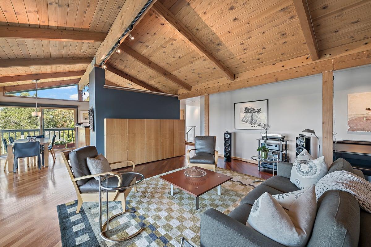 Detail Gallery Image 10 of 26 For 2618 Belmont Canyon Rd, Belmont,  CA 94002 - 4 Beds | 2/2 Baths