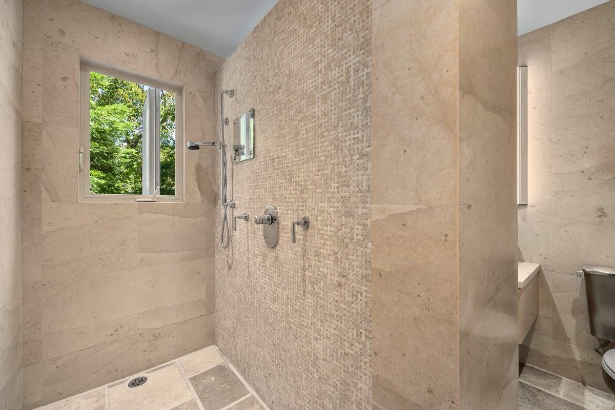 Detail Gallery Image 13 of 26 For 2618 Belmont Canyon Rd, Belmont,  CA 94002 - 4 Beds | 2/2 Baths