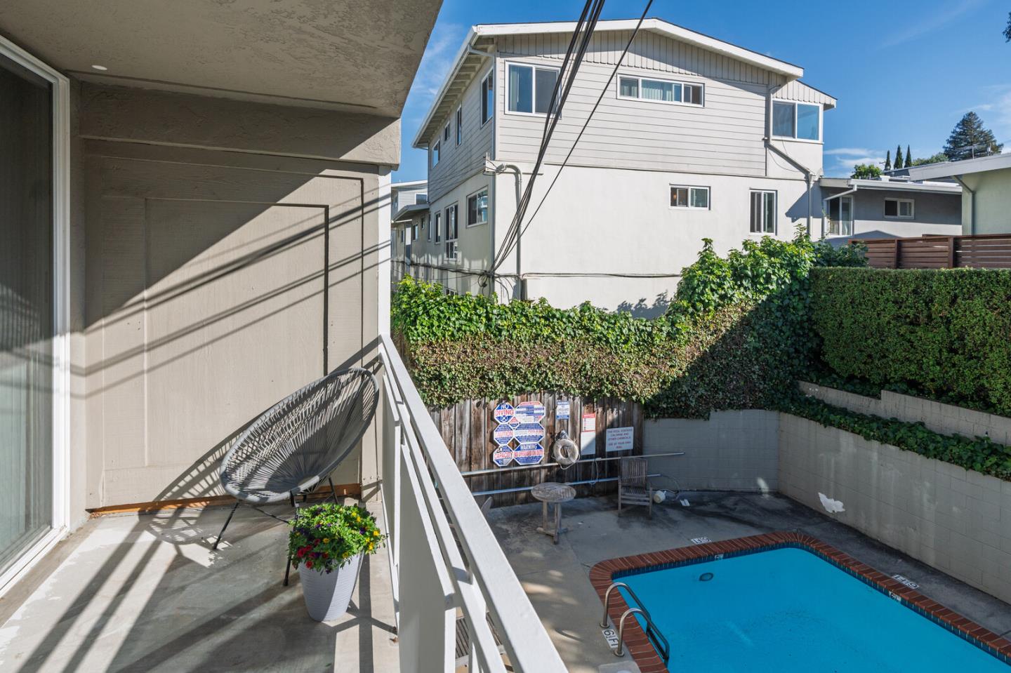 Detail Gallery Image 13 of 16 For 222 Laurel St #211,  San Carlos,  CA 94070 - 2 Beds | 1 Baths