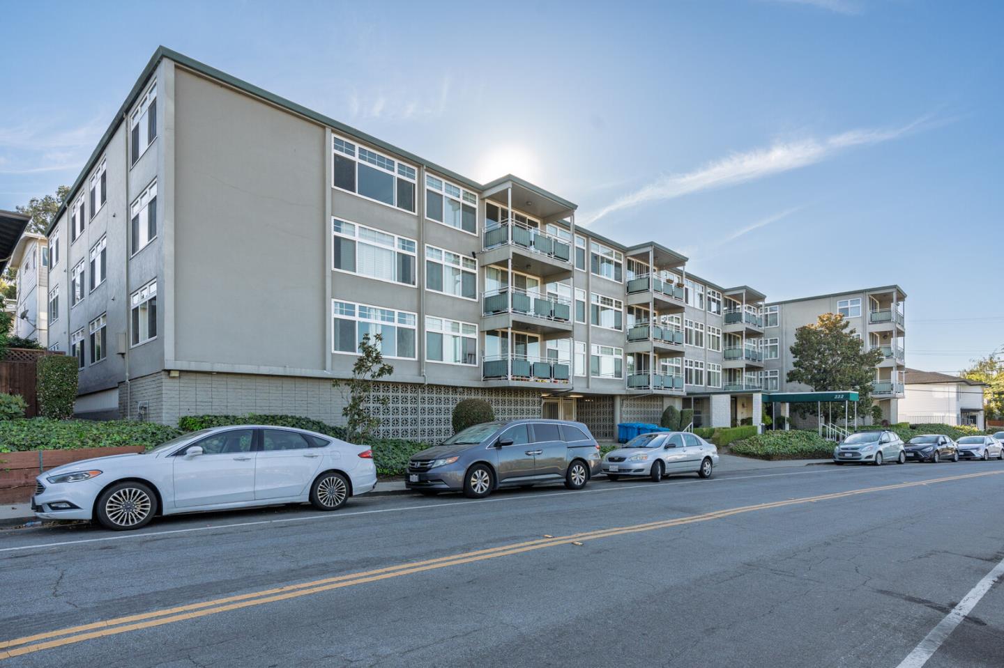 Detail Gallery Image 16 of 16 For 222 Laurel St #211,  San Carlos,  CA 94070 - 2 Beds | 1 Baths