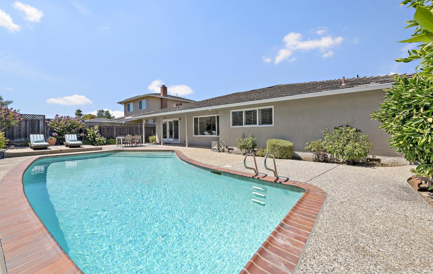 Detail Gallery Image 29 of 38 For 1118 Zinfandel Way, San Jose,  CA 95120 - 4 Beds | 2/1 Baths