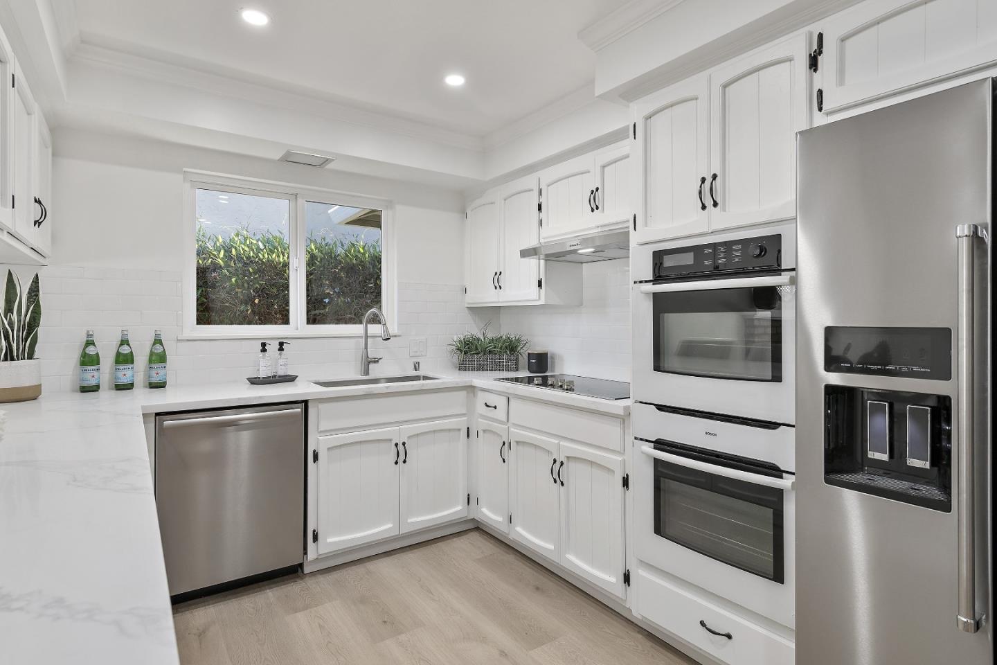 Detail Gallery Image 8 of 38 For 1118 Zinfandel Way, San Jose,  CA 95120 - 4 Beds | 2/1 Baths