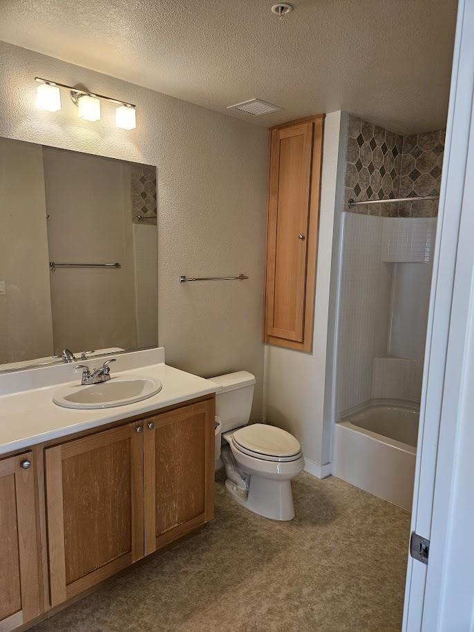 Detail Gallery Image 10 of 17 For 1488 El Camino Real #318,  South San Francisco,  CA 94080 - 2 Beds | 2 Baths