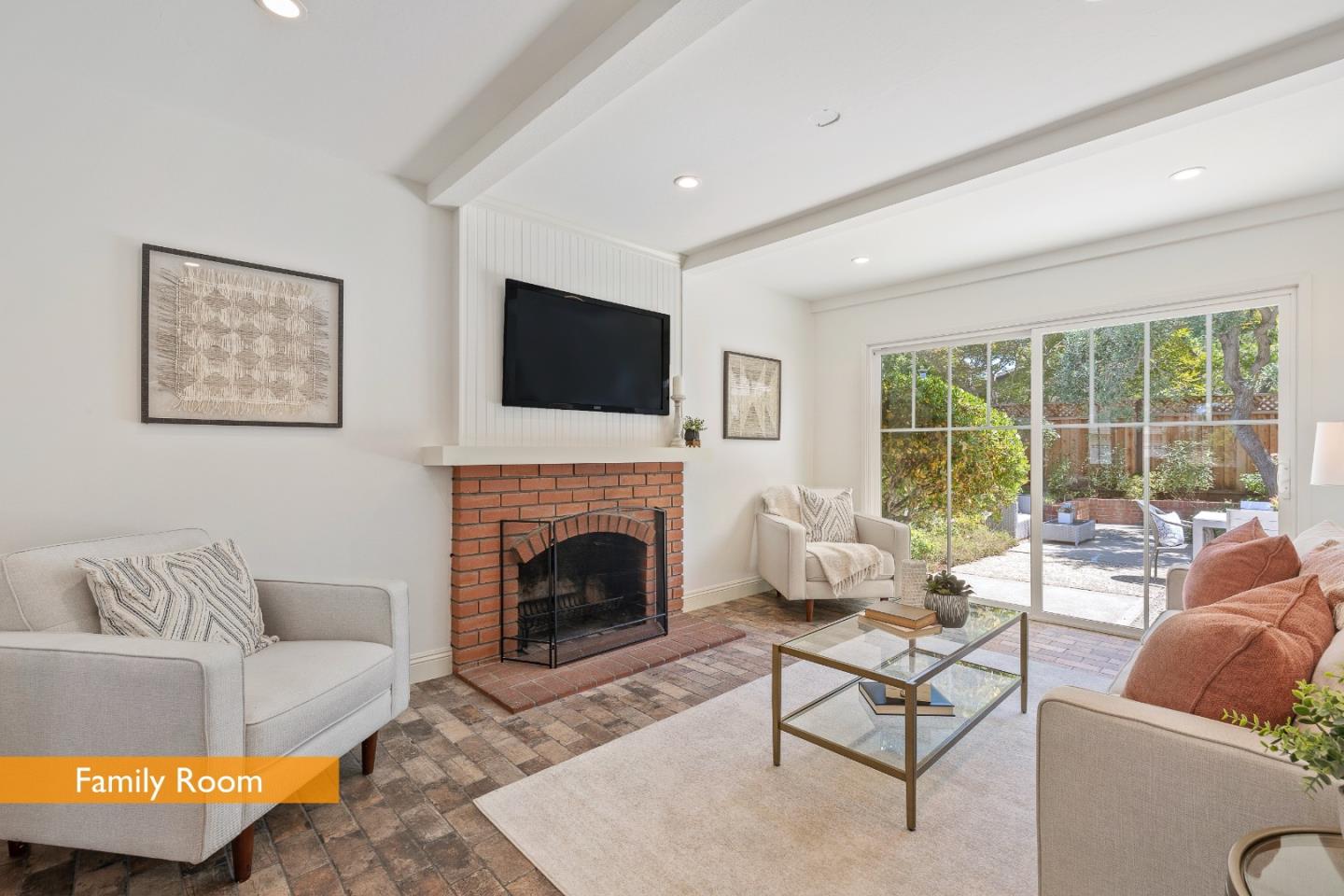 Detail Gallery Image 10 of 29 For 166 Butano Ave, Sunnyvale,  CA 94086 - 4 Beds | 2 Baths