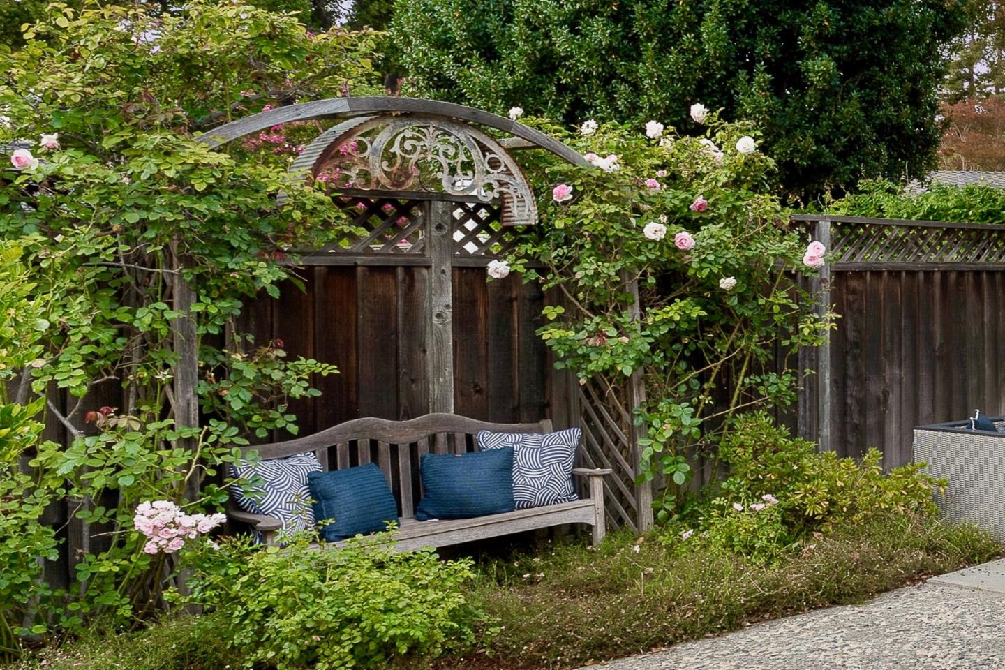 Detail Gallery Image 17 of 29 For 166 Butano Ave, Sunnyvale,  CA 94086 - 4 Beds | 2 Baths
