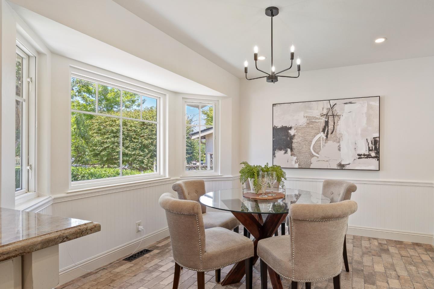 Detail Gallery Image 7 of 29 For 166 Butano Ave, Sunnyvale,  CA 94086 - 4 Beds | 2 Baths