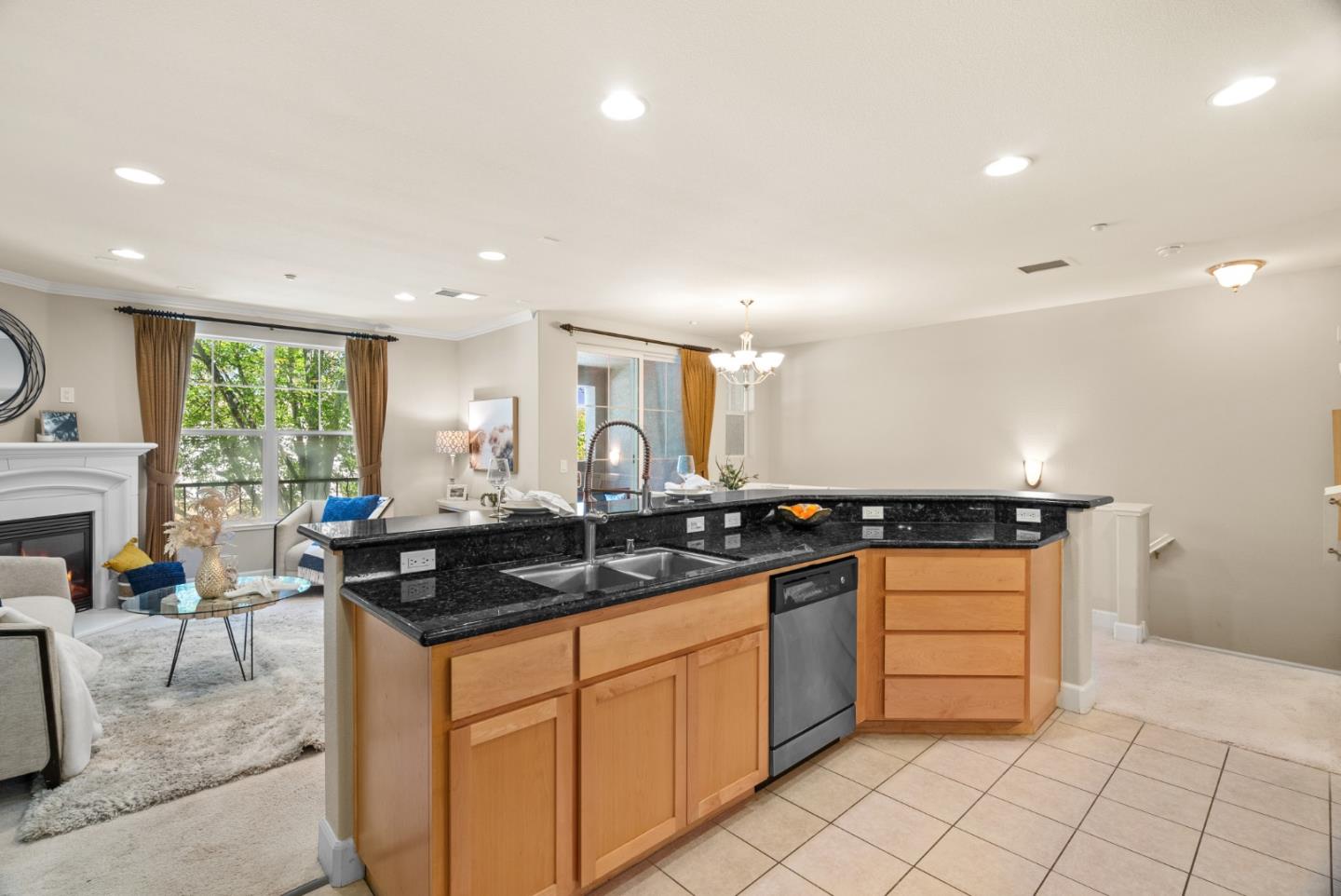 Detail Gallery Image 7 of 26 For 1437 Marcello Dr, San Jose,  CA 95131 - 2 Beds | 2/1 Baths