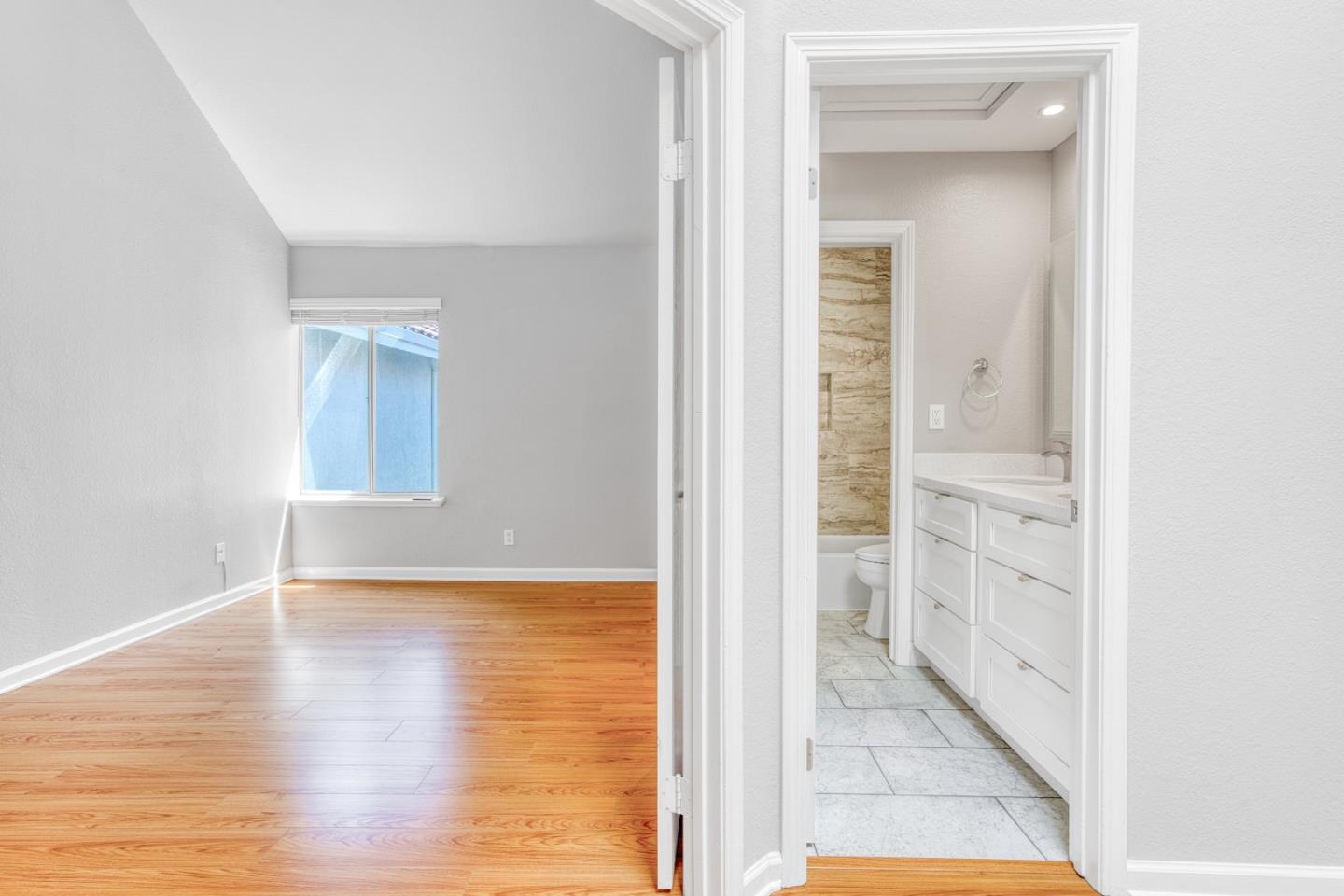 Detail Gallery Image 11 of 35 For 11870 Flanagan Ct, Dublin,  CA 94568 - 2 Beds | 1/1 Baths
