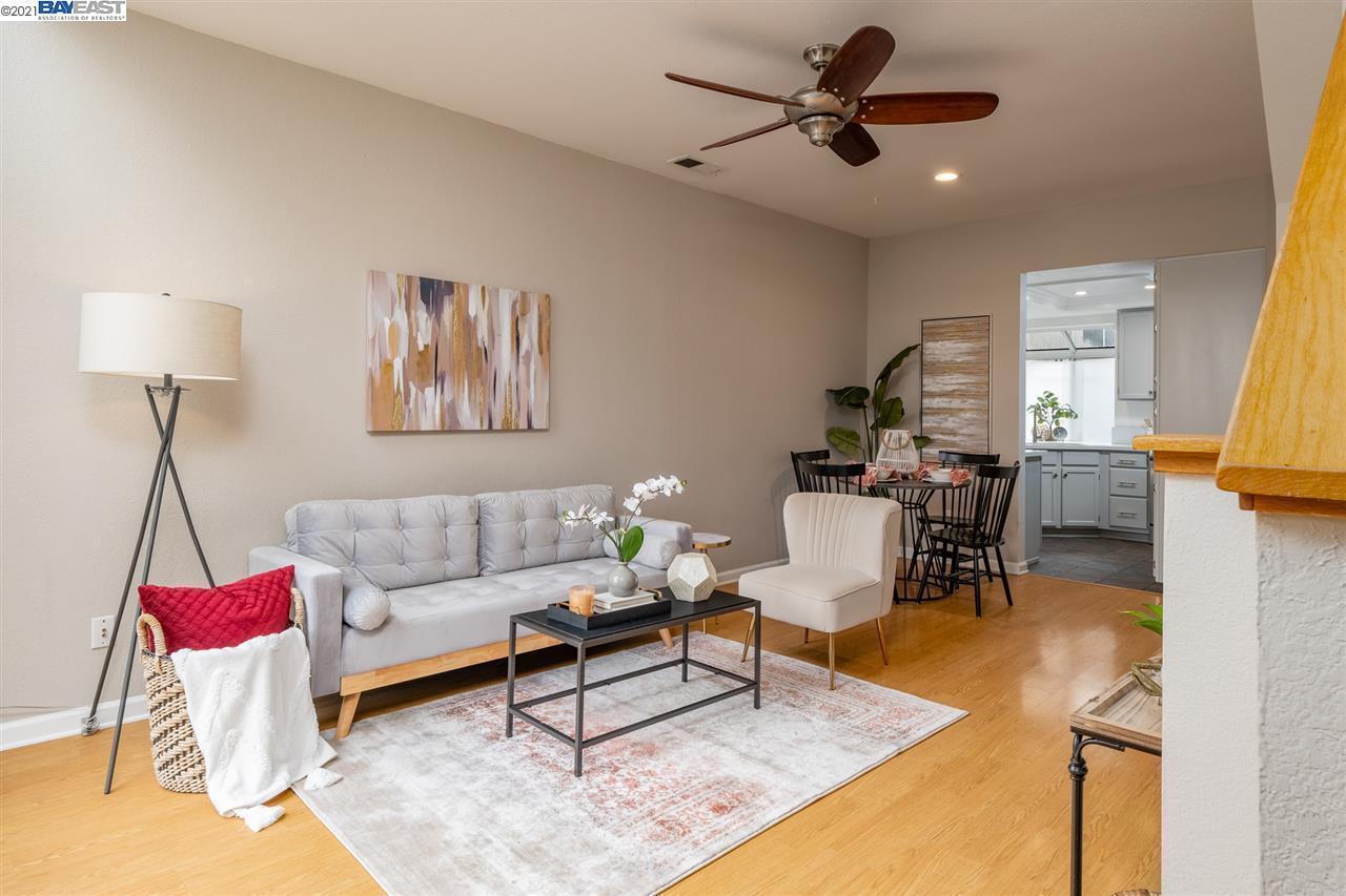 Detail Gallery Image 2 of 35 For 11870 Flanagan Ct, Dublin,  CA 94568 - 2 Beds | 1/1 Baths