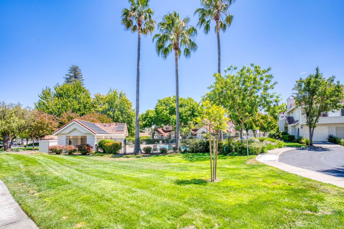 Detail Gallery Image 26 of 35 For 11870 Flanagan Ct, Dublin,  CA 94568 - 2 Beds | 1/1 Baths