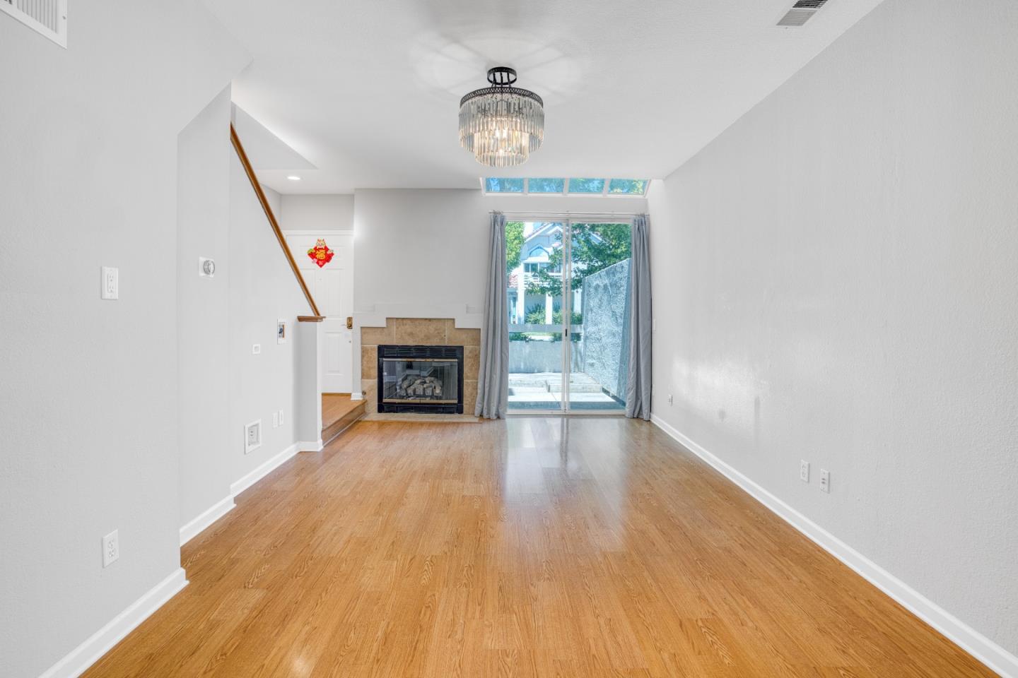 Detail Gallery Image 5 of 35 For 11870 Flanagan Ct, Dublin,  CA 94568 - 2 Beds | 1/1 Baths