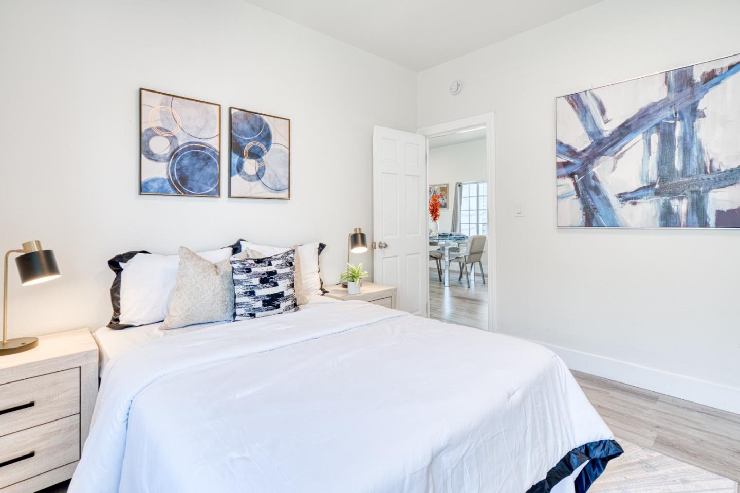 Detail Gallery Image 18 of 38 For 2036 E 20th St, Oakland,  CA 94606 - 4 Beds | 2 Baths
