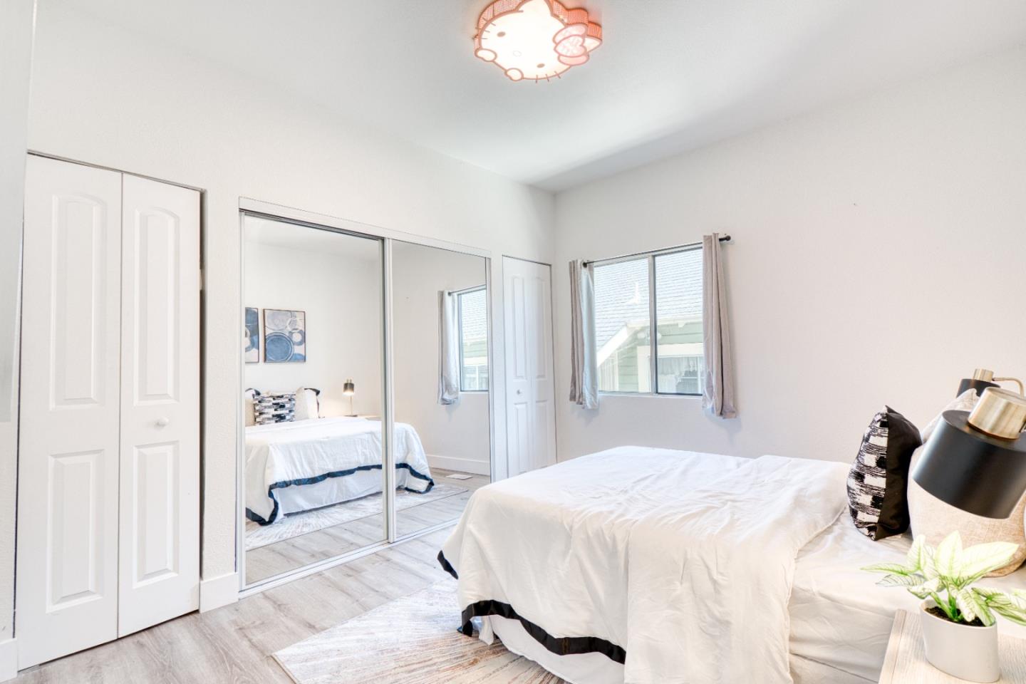 Detail Gallery Image 19 of 38 For 2036 E 20th St, Oakland,  CA 94606 - 4 Beds | 2 Baths