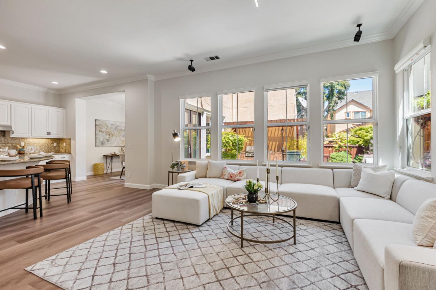 Detail Gallery Image 11 of 46 For 841 E River Pkwy, Santa Clara,  CA 95054 - 5 Beds | 3/1 Baths