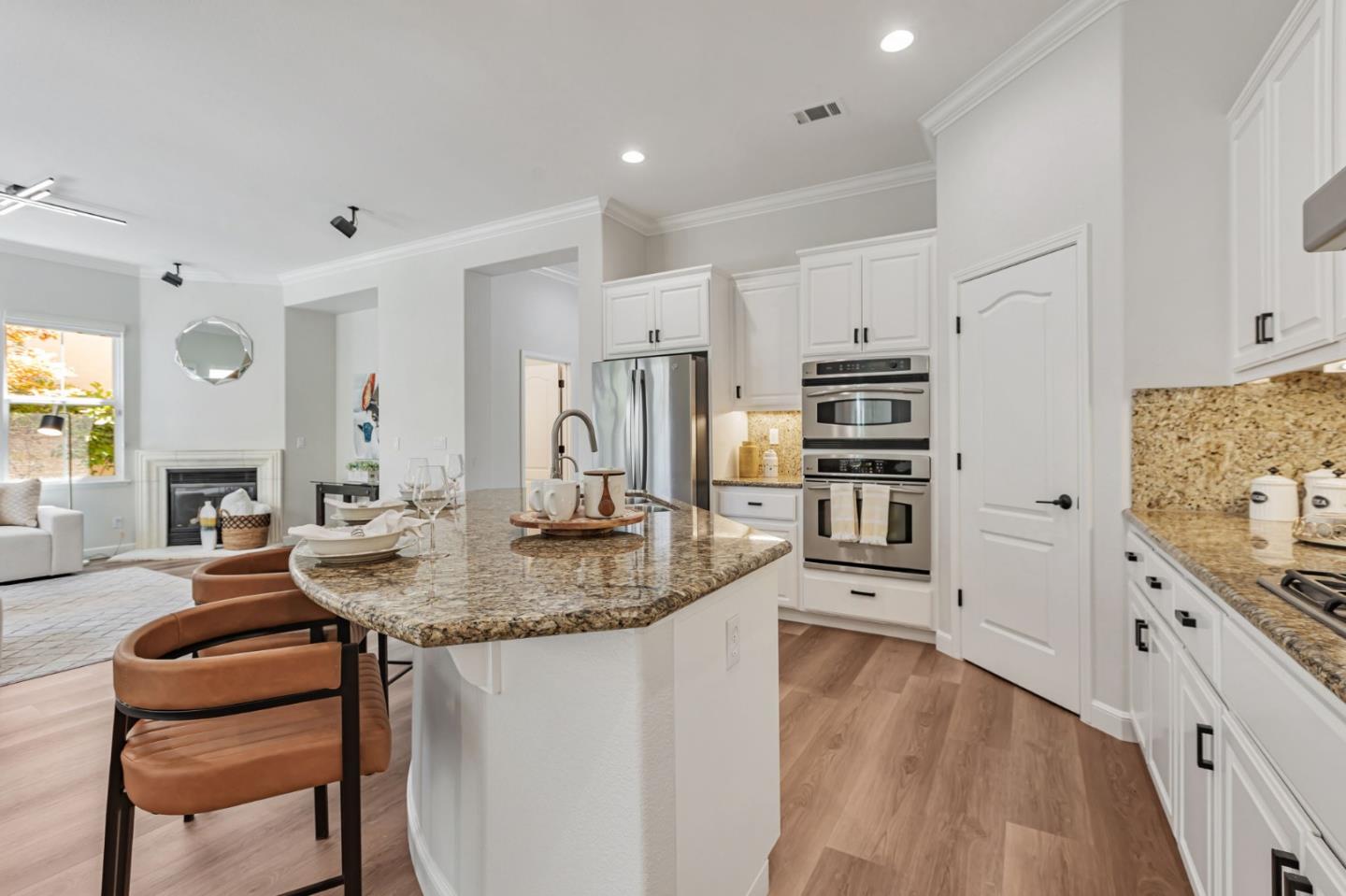 Detail Gallery Image 14 of 46 For 841 E River Pkwy, Santa Clara,  CA 95054 - 5 Beds | 3/1 Baths