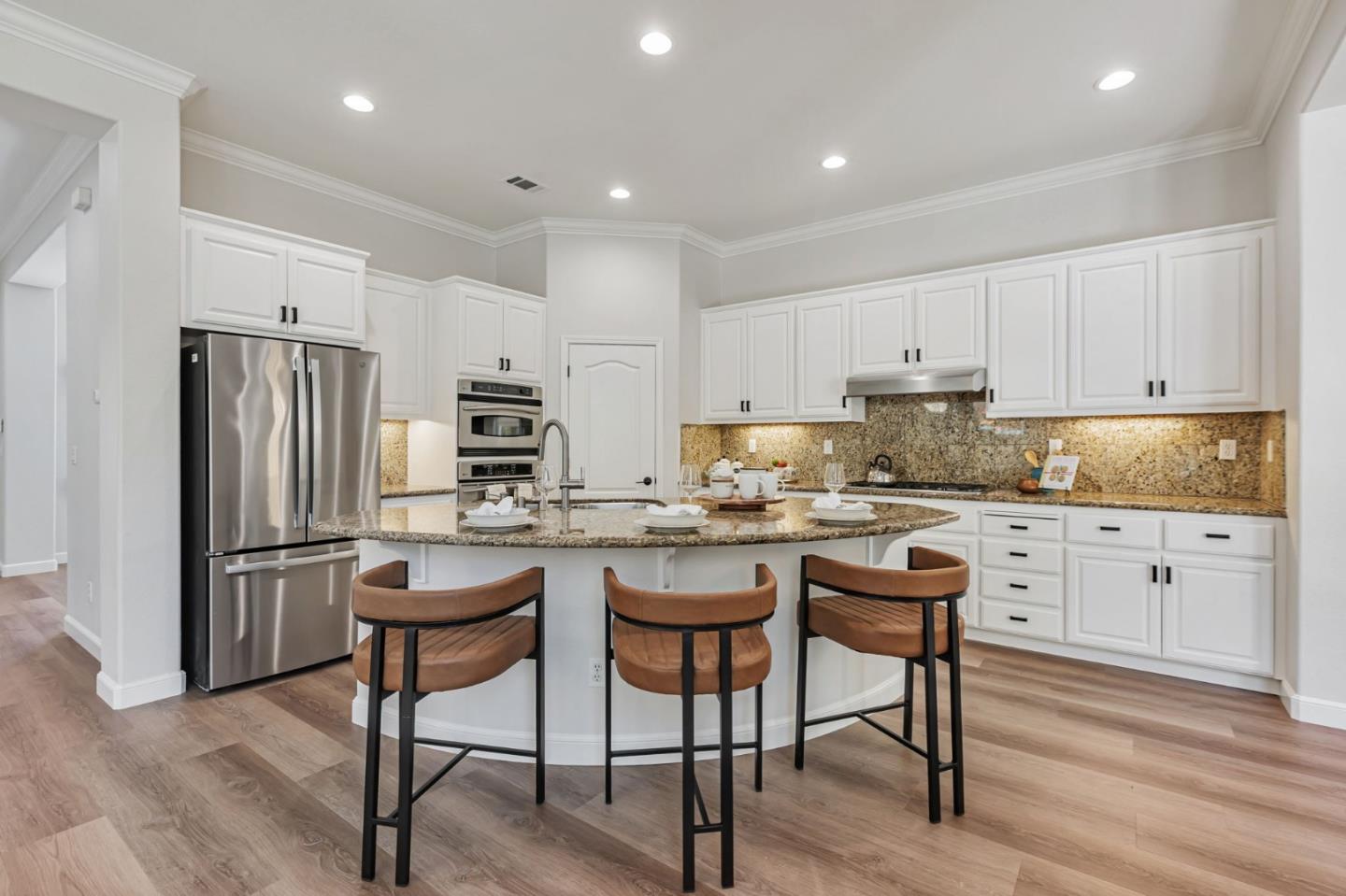 Detail Gallery Image 17 of 46 For 841 E River Pkwy, Santa Clara,  CA 95054 - 5 Beds | 3/1 Baths