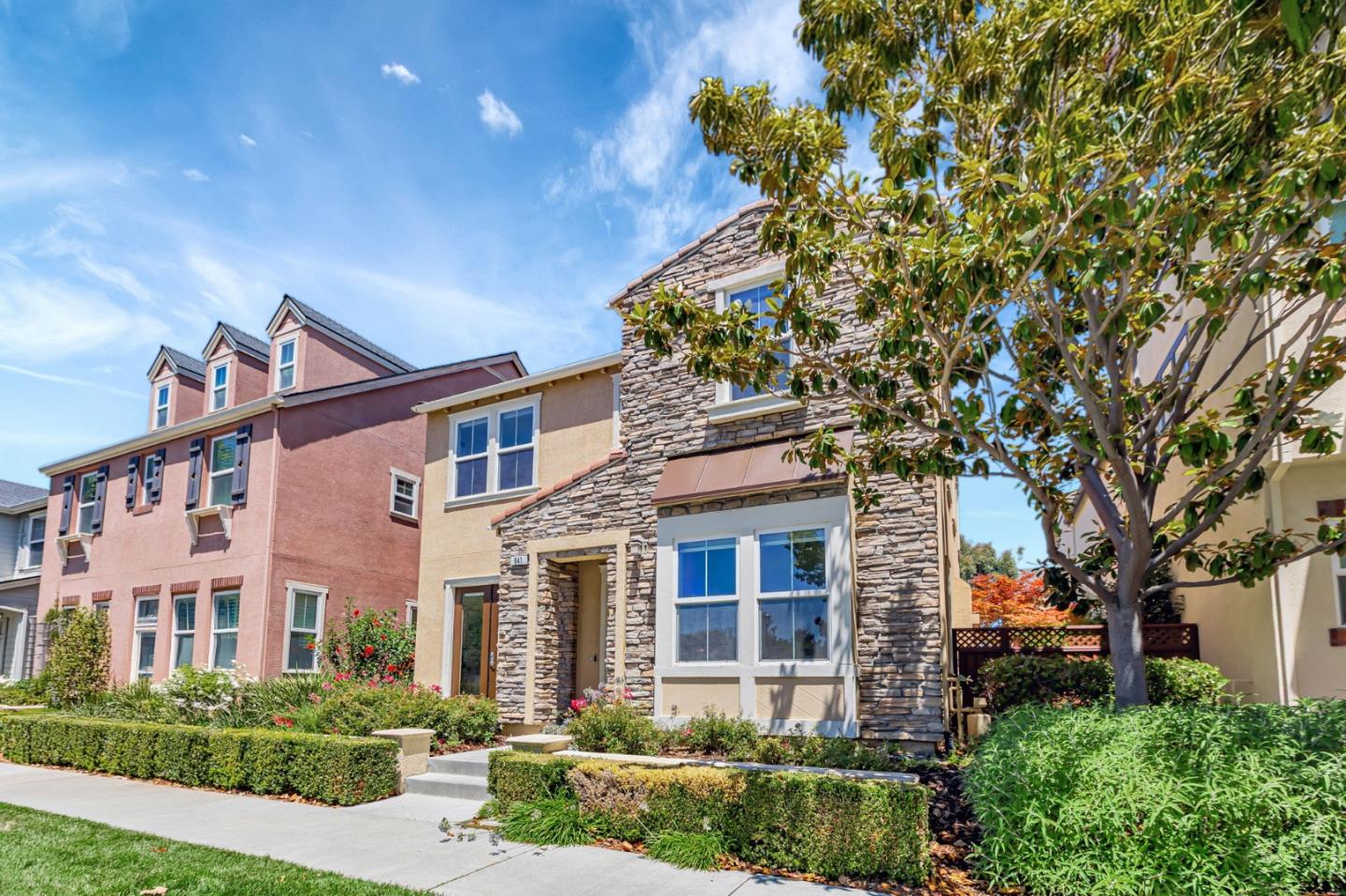 Detail Gallery Image 3 of 46 For 841 E River Pkwy, Santa Clara,  CA 95054 - 5 Beds | 3/1 Baths
