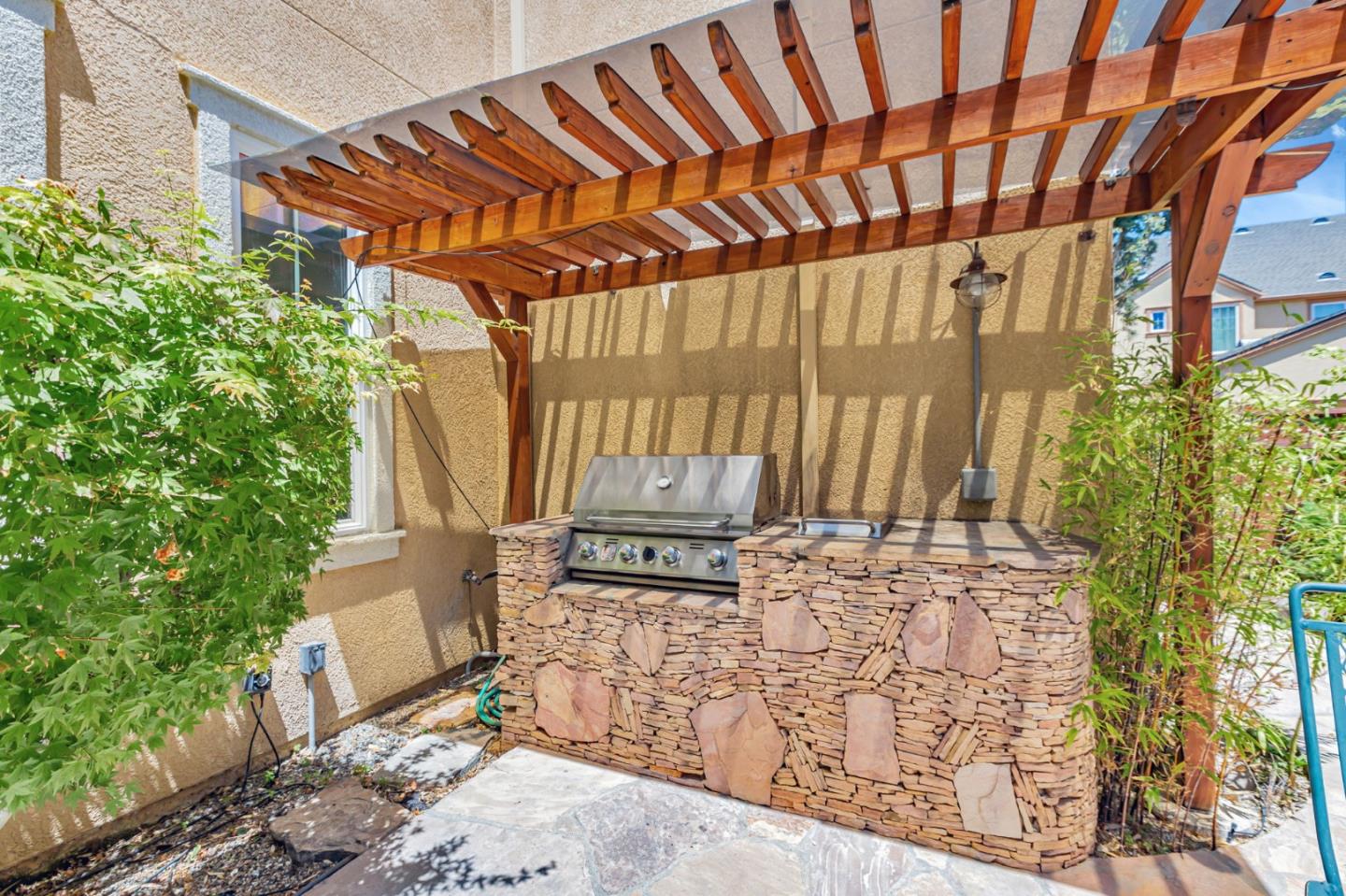 Detail Gallery Image 41 of 46 For 841 E River Pkwy, Santa Clara,  CA 95054 - 5 Beds | 3/1 Baths