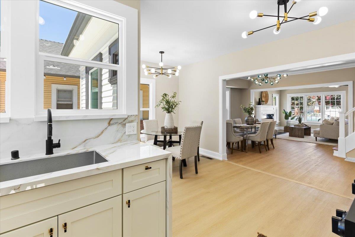 Detail Gallery Image 12 of 44 For 82 Hollywood Ave, San Jose,  CA 95112 - 4 Beds | 2 Baths