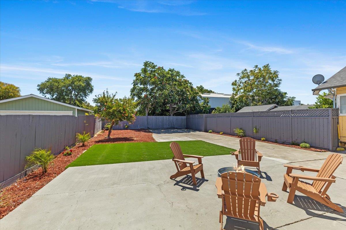 Detail Gallery Image 6 of 44 For 82 Hollywood Ave, San Jose,  CA 95112 - 4 Beds | 2 Baths