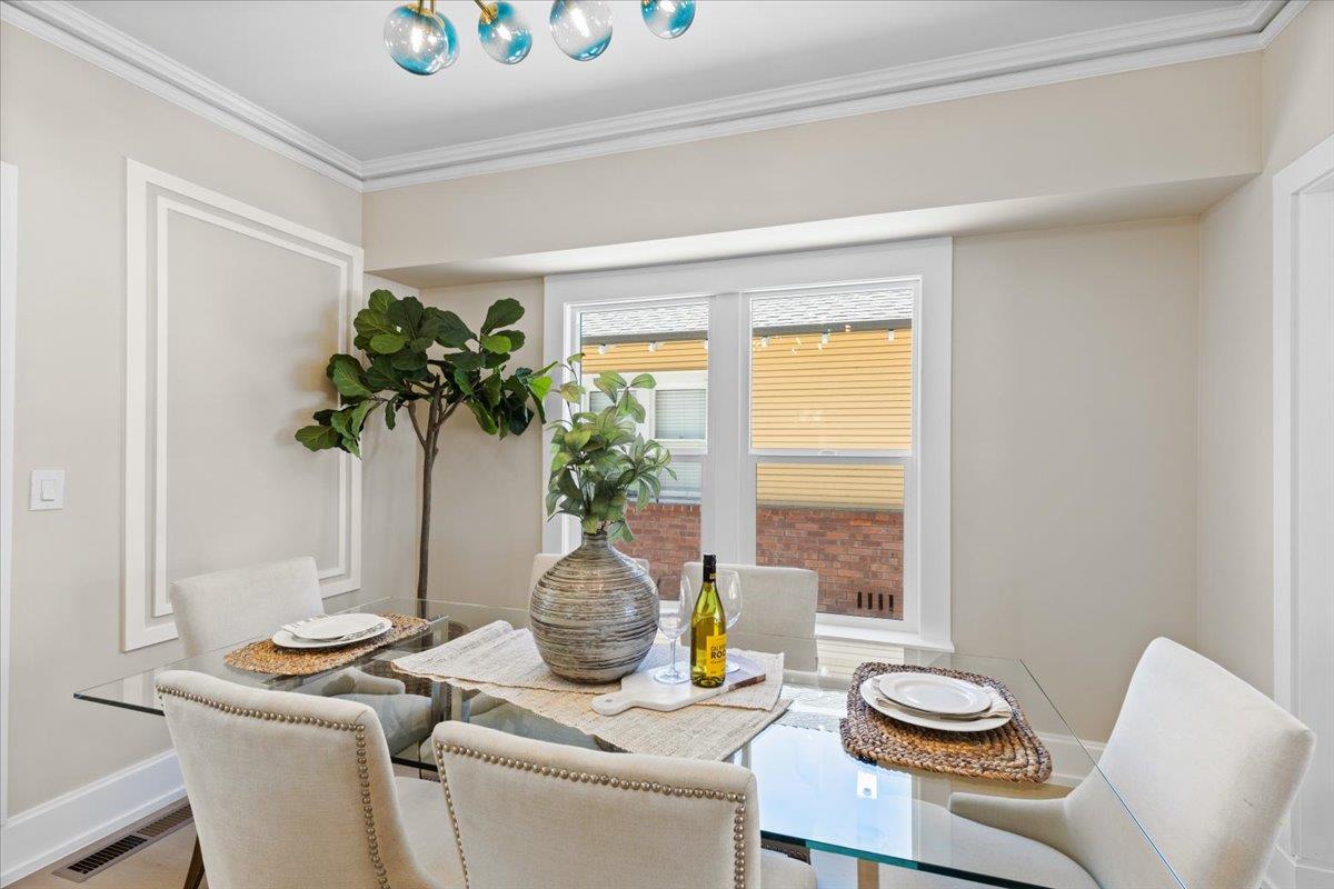 Detail Gallery Image 9 of 44 For 82 Hollywood Ave, San Jose,  CA 95112 - 4 Beds | 2 Baths