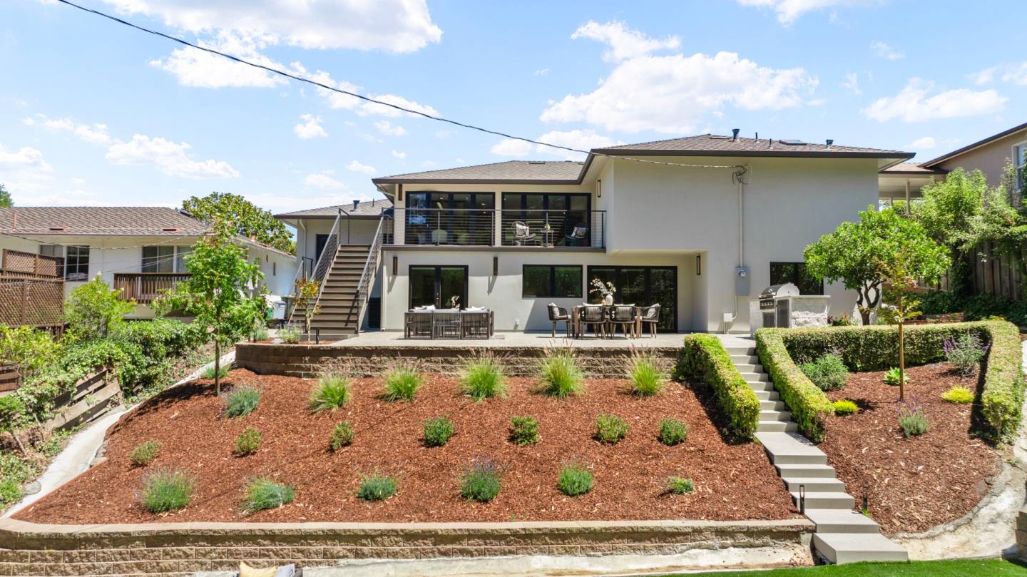 Detail Gallery Image 12 of 47 For 510 Yale Dr, San Mateo,  CA 94402 - 5 Beds | 3/1 Baths