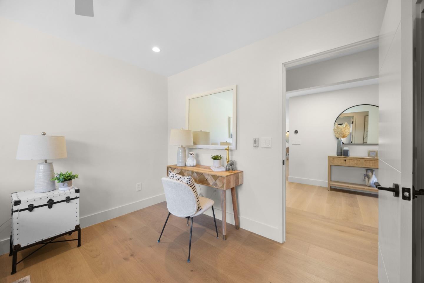 Detail Gallery Image 16 of 47 For 510 Yale Dr, San Mateo,  CA 94402 - 5 Beds | 3/1 Baths