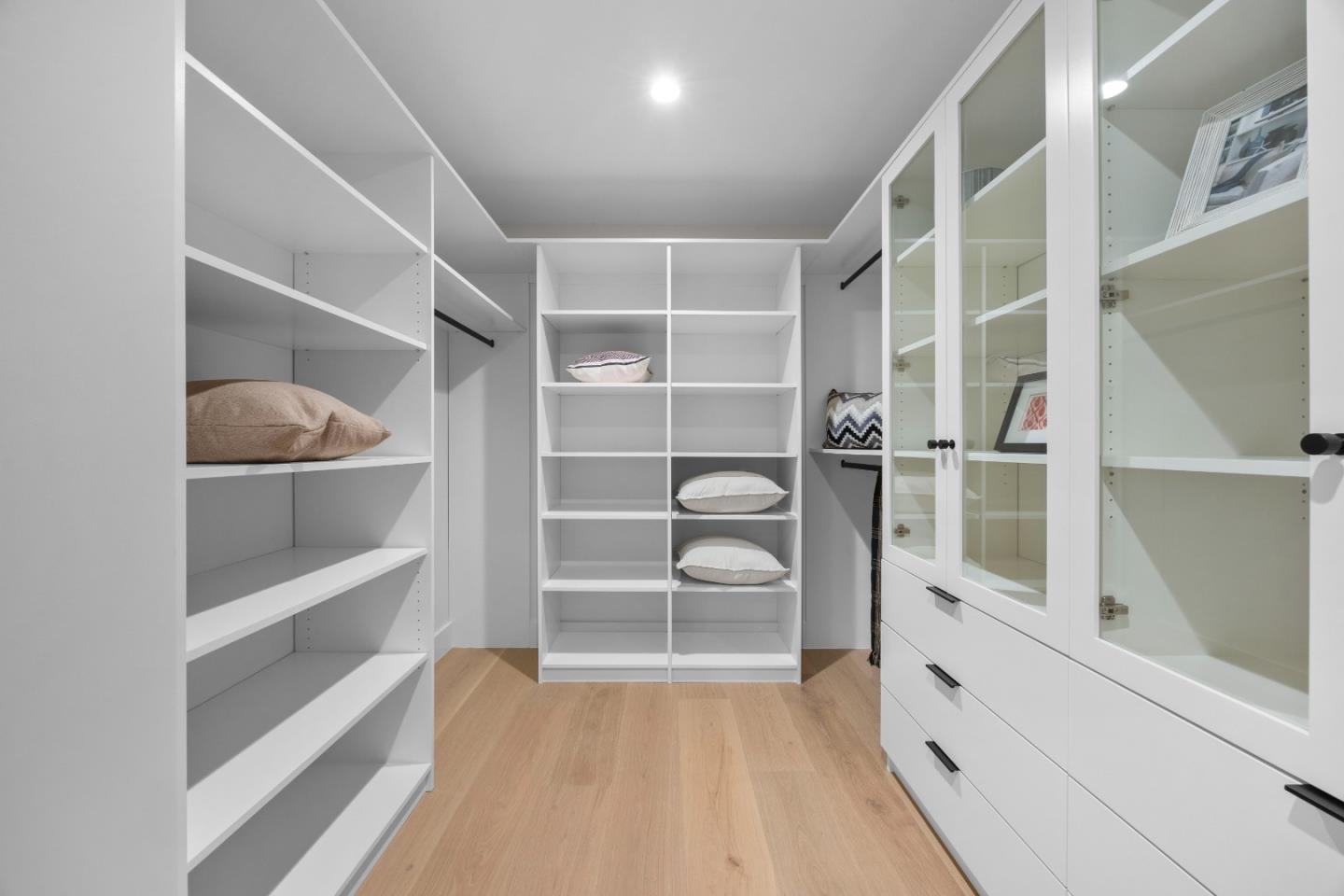 Detail Gallery Image 22 of 47 For 510 Yale Dr, San Mateo,  CA 94402 - 5 Beds | 3/1 Baths