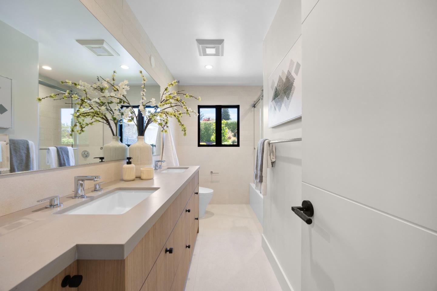 Detail Gallery Image 23 of 47 For 510 Yale Dr, San Mateo,  CA 94402 - 5 Beds | 3/1 Baths