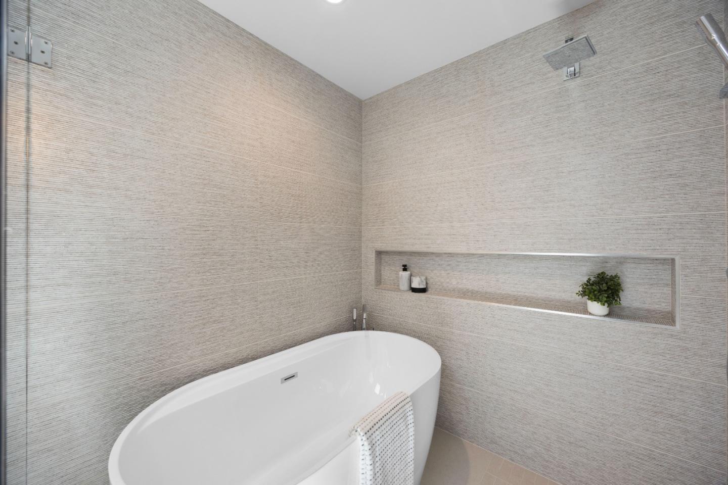 Detail Gallery Image 25 of 47 For 510 Yale Dr, San Mateo,  CA 94402 - 5 Beds | 3/1 Baths