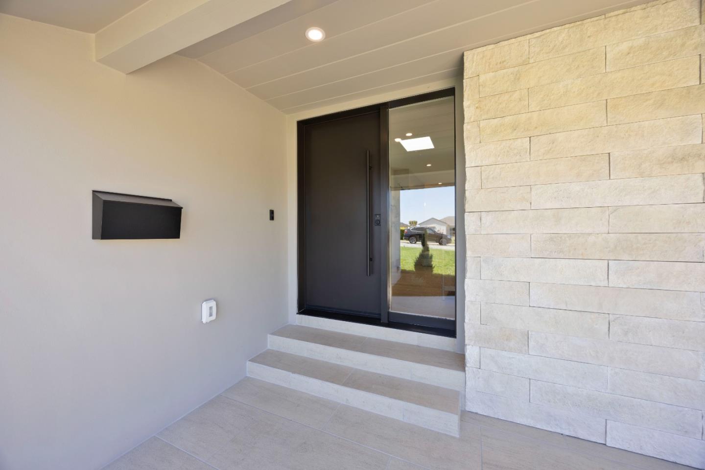 Detail Gallery Image 38 of 47 For 510 Yale Dr, San Mateo,  CA 94402 - 5 Beds | 3/1 Baths