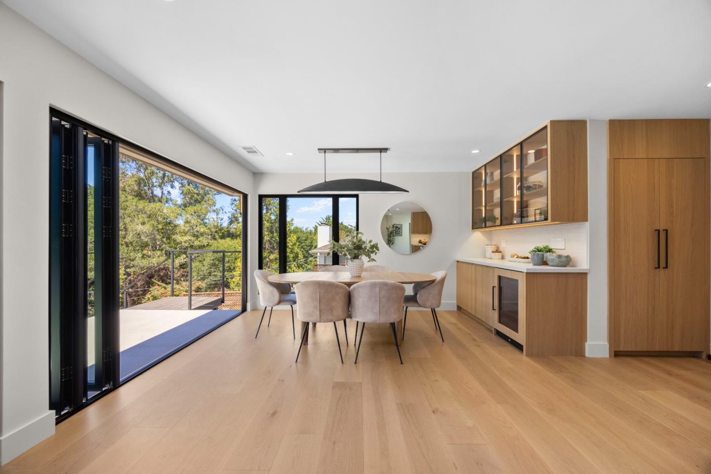 Detail Gallery Image 8 of 47 For 510 Yale Dr, San Mateo,  CA 94402 - 5 Beds | 3/1 Baths