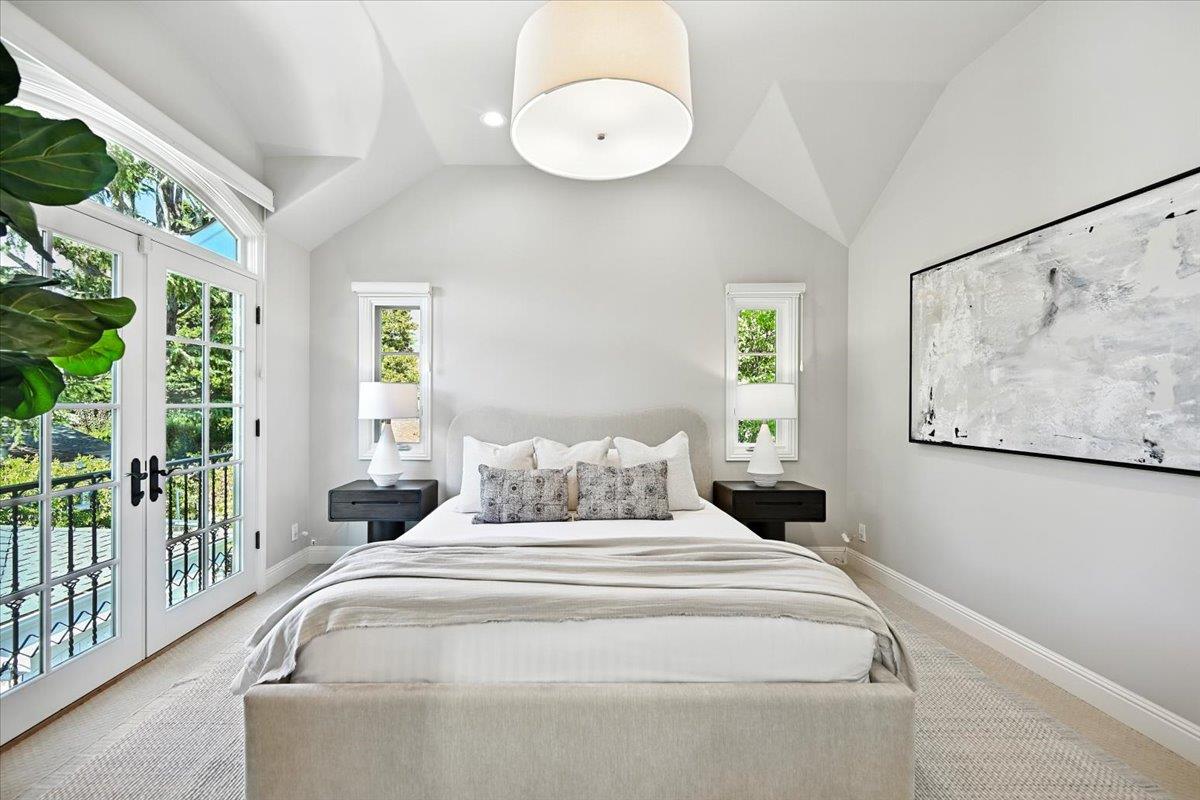 Detail Gallery Image 34 of 62 For 1021 Fife Ave, Palo Alto,  CA 94301 - 4 Beds | 3 Baths
