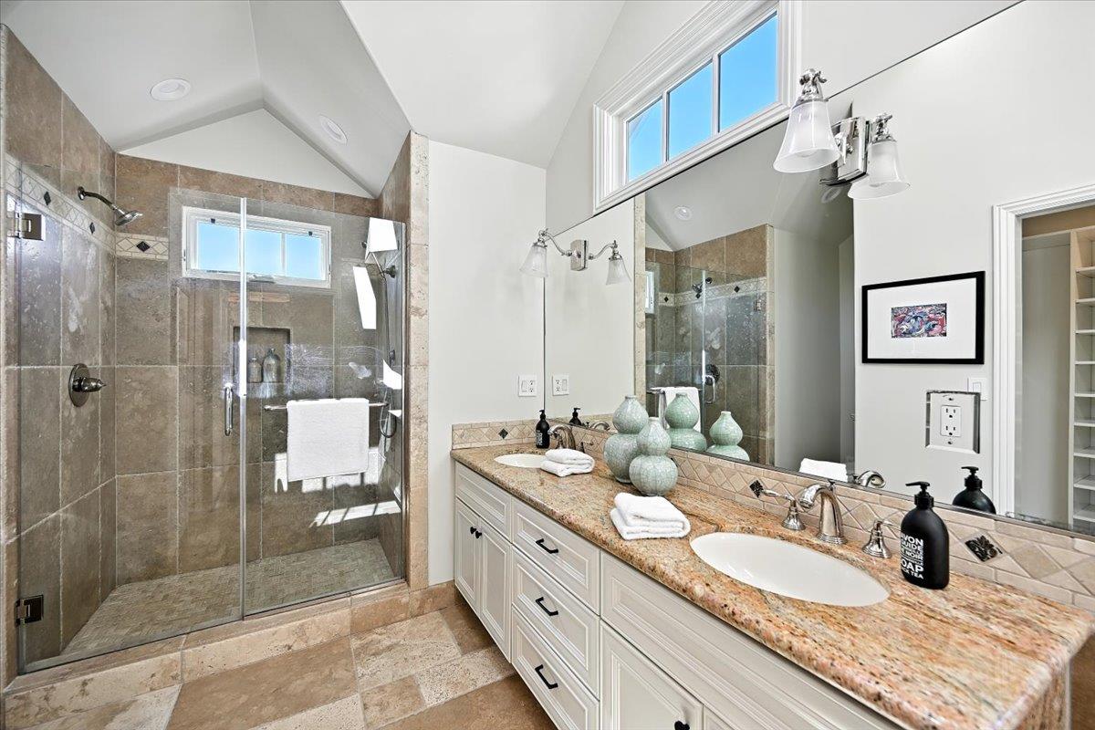 Detail Gallery Image 37 of 62 For 1021 Fife Ave, Palo Alto,  CA 94301 - 4 Beds | 3 Baths