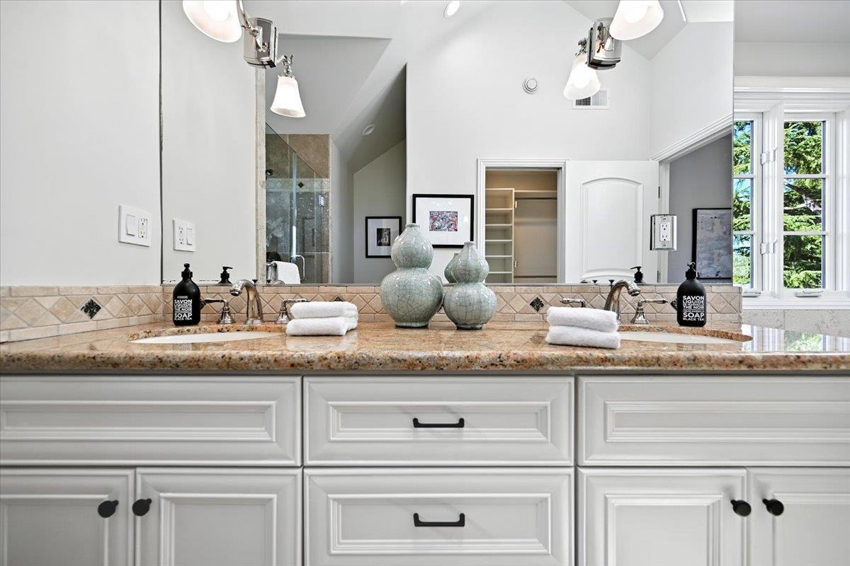 Detail Gallery Image 40 of 62 For 1021 Fife Ave, Palo Alto,  CA 94301 - 4 Beds | 3 Baths