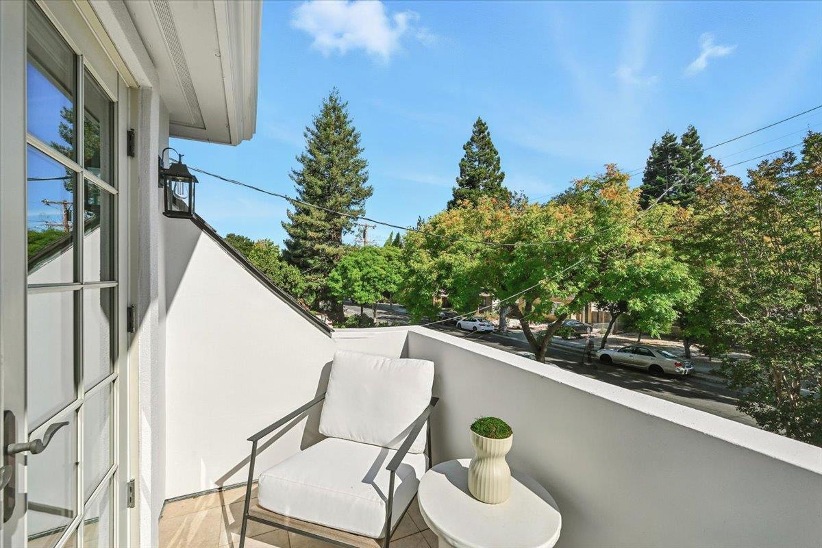 Detail Gallery Image 47 of 62 For 1021 Fife Ave, Palo Alto,  CA 94301 - 4 Beds | 3 Baths