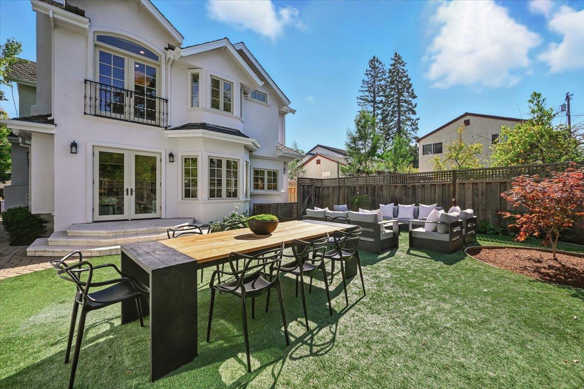 Detail Gallery Image 49 of 62 For 1021 Fife Ave, Palo Alto,  CA 94301 - 4 Beds | 3 Baths