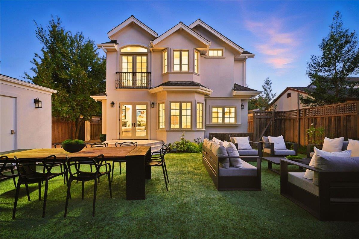 Detail Gallery Image 55 of 62 For 1021 Fife Ave, Palo Alto,  CA 94301 - 4 Beds | 3 Baths